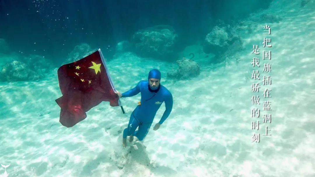马斯克发布脑机接口公司“心灵感应”