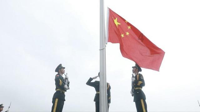 姜甲儒父母寻子成功！认亲现场哭到休克，儿子17年前被抢疑点多